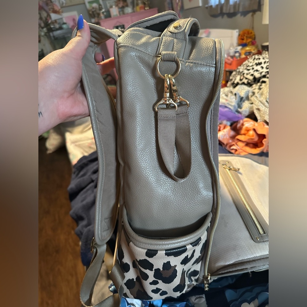 Itzy Ritzy Backpack - Picture 16 of 16